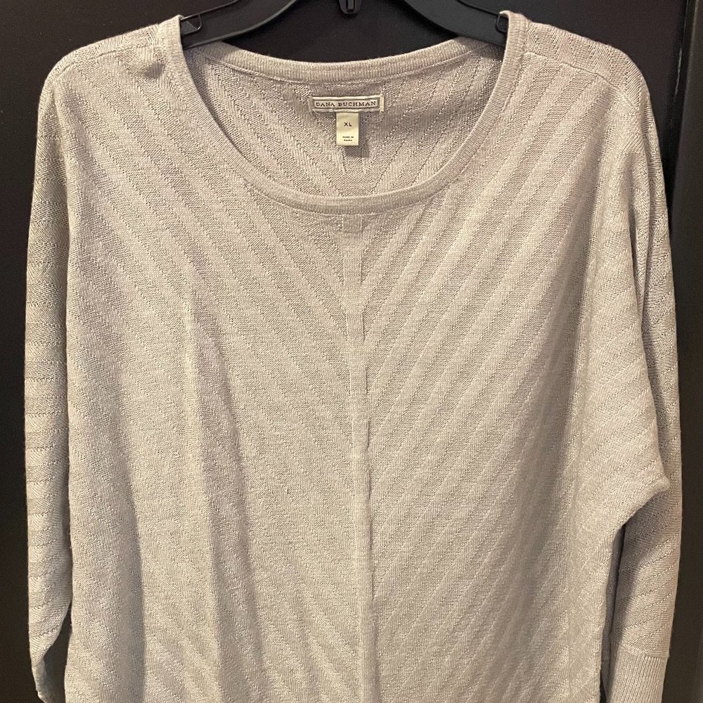 Dana Buchman silver v patterned knit sweater-Xlarge